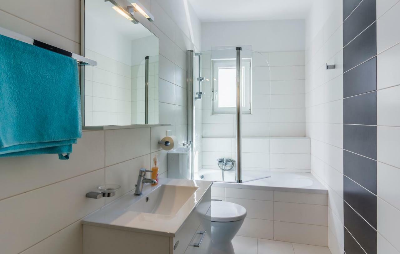 Kp Apartman *
