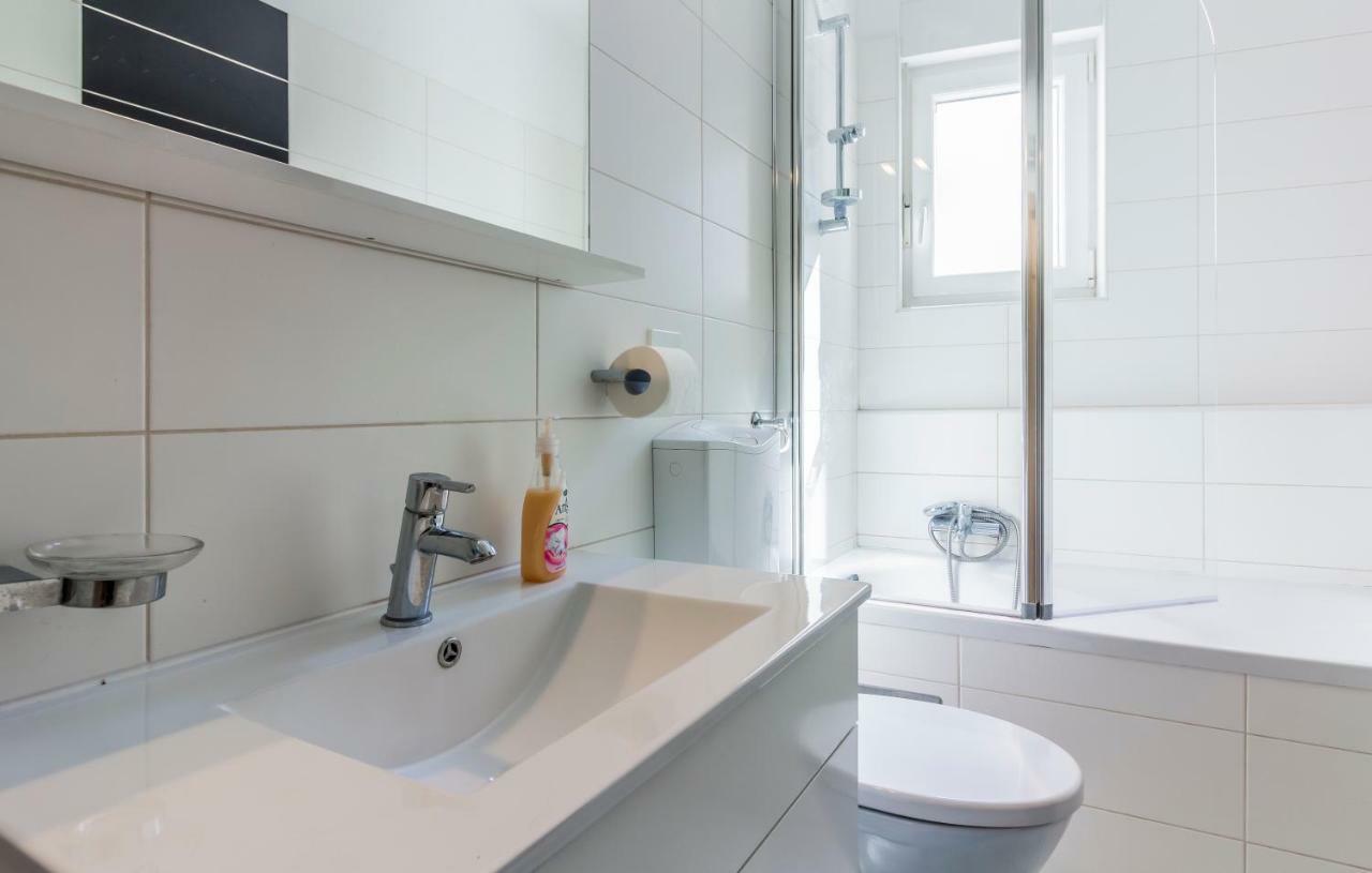 Kp Apartman *