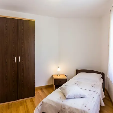 Apartman Kp Medulin Exterior foto
