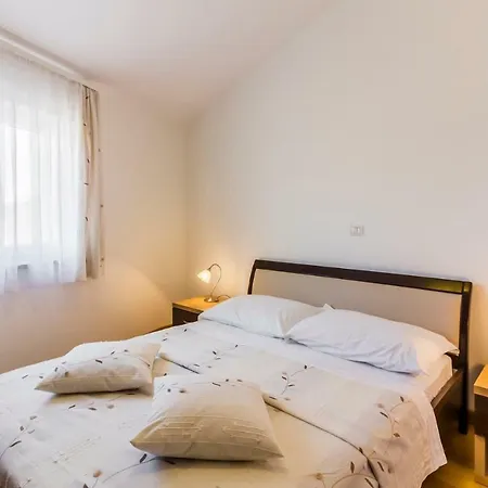 Apartman Kp Medulin Exterior foto