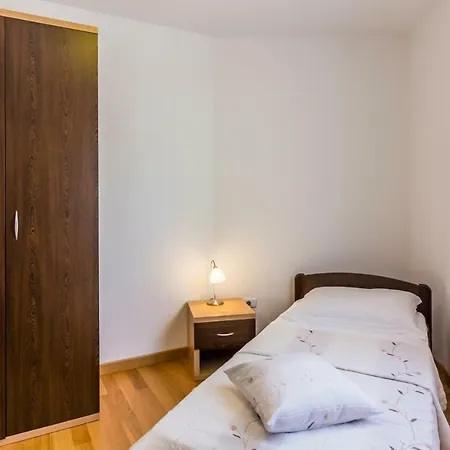 Apartman Kp Medulin Exterior foto