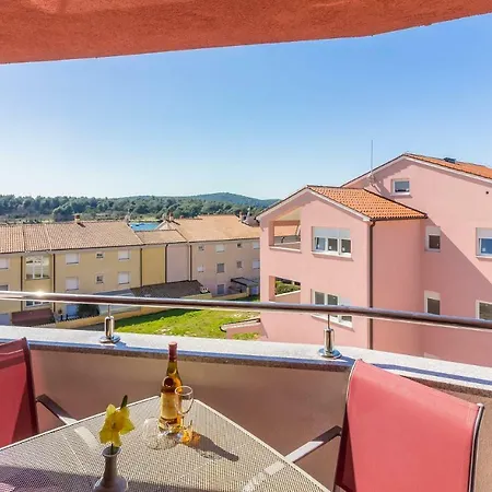 Apartman Kp Medulin Exterior foto